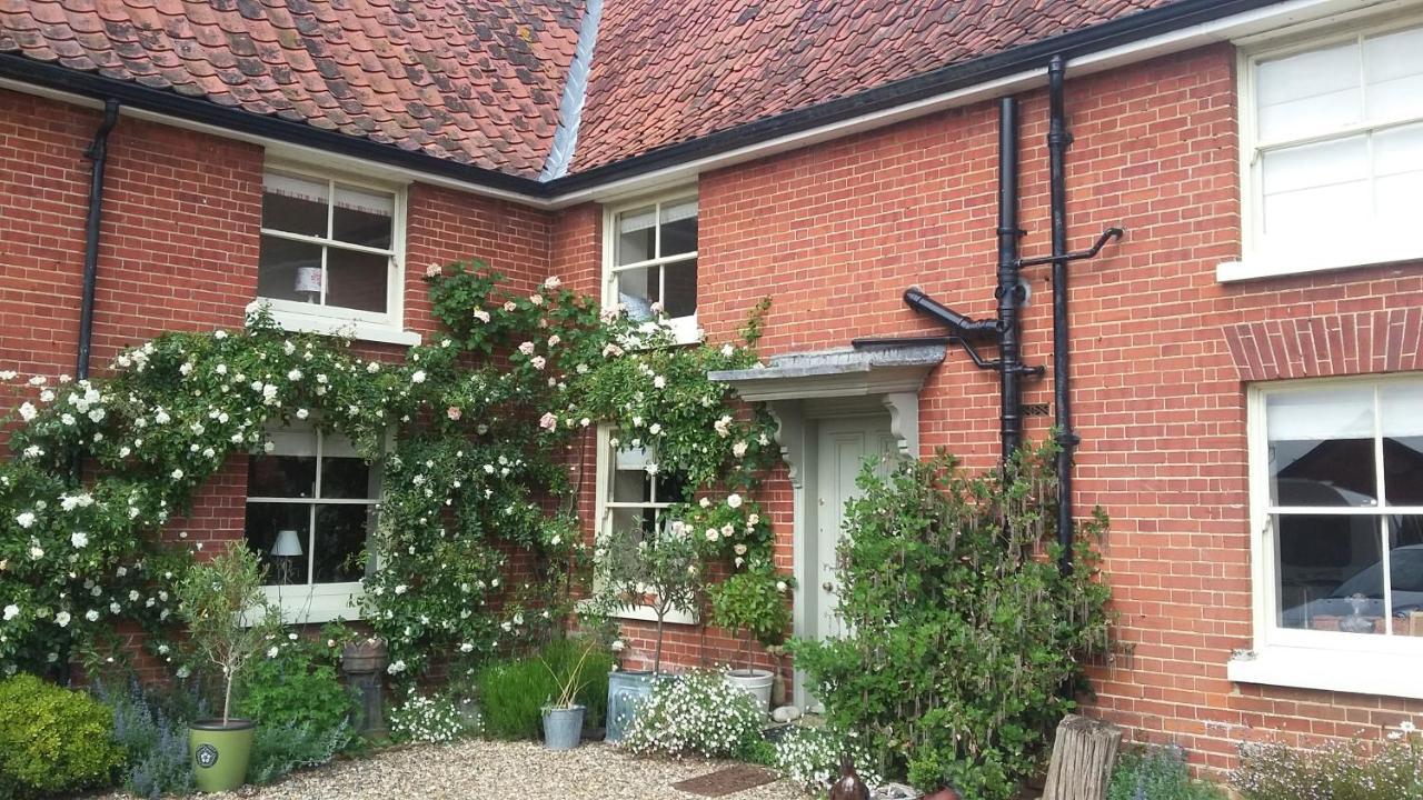 Dairy Luxury 4* Attleborough